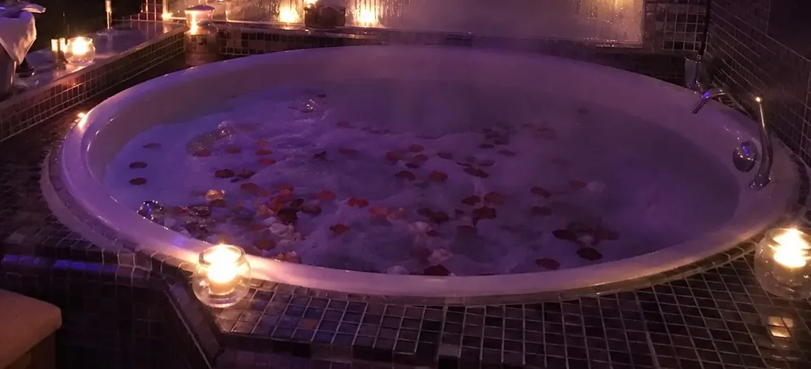 Jakuzili vip oda — Lila Spa, Bakırköy misafirlerine hizmet veren salon